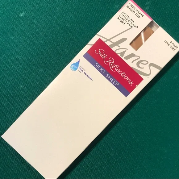 Hanes 2-pack sheer toe knee high hoseiry - Picture 2 of 5